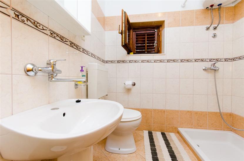 Apartment A4, for 3 persons