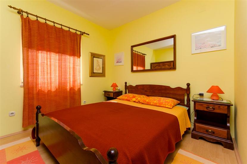 Apartment A4, for 4 persons