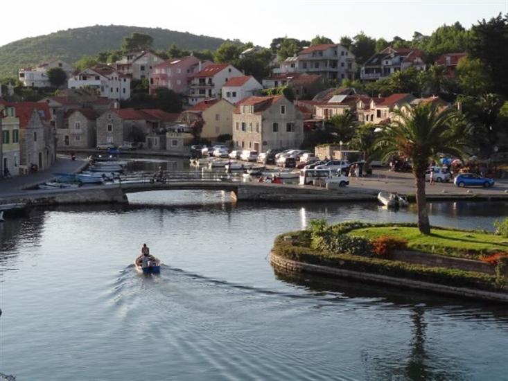 Vrboska - island Hvar