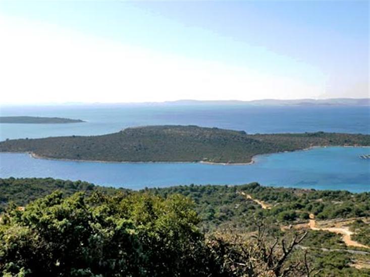 Zizanj - island Zizanj