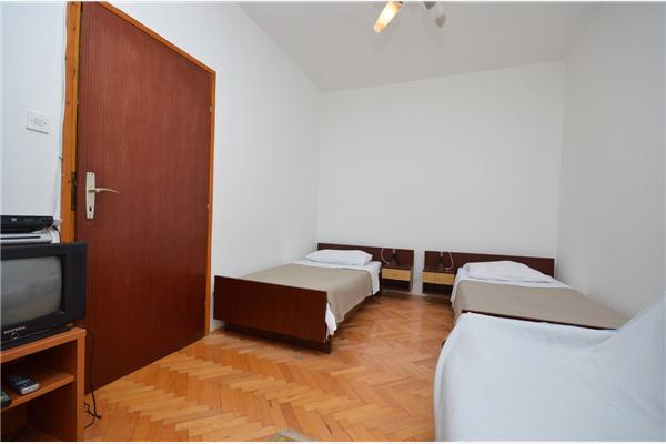 Apartment A2, for 3 persons