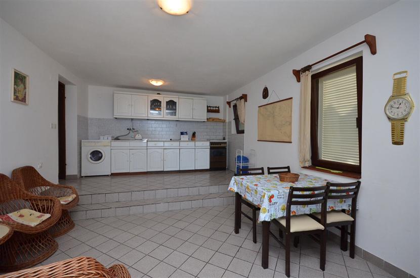 Apartment A1, for 6 persons