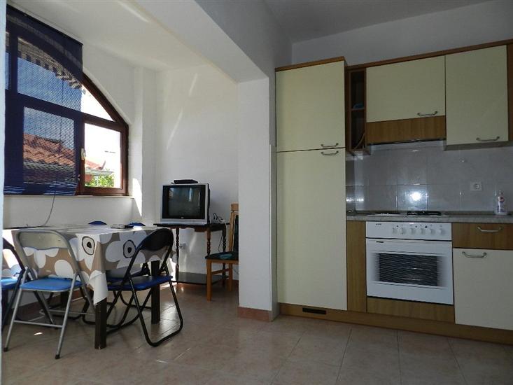 Apartment A1, for 5 persons