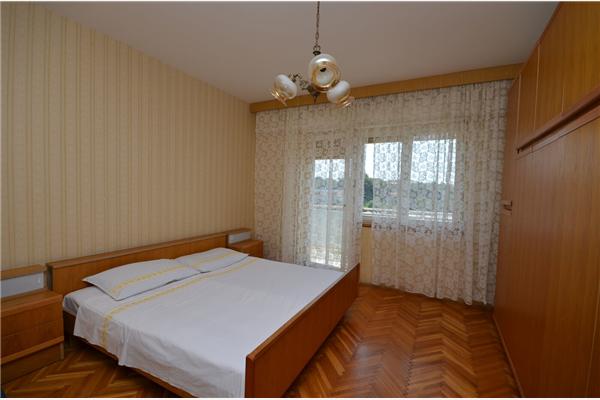 Apartment A1, for 8 persons