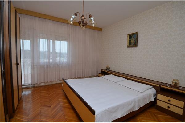 Apartment A1, for 8 persons