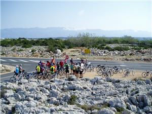 Bike-cruise-Croatia-road