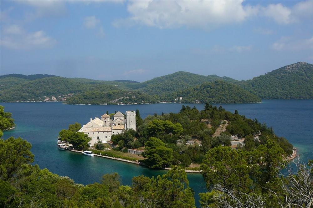 Mljet-monastery-cruise