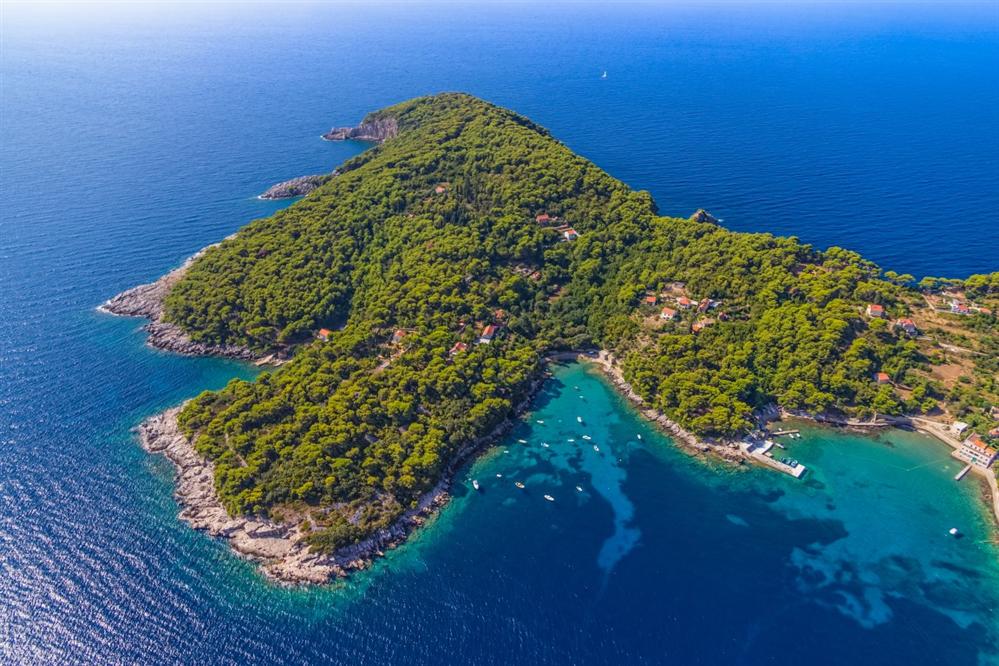Elaphiti-islands-cruise-gulet