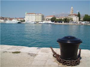 The-port-of-Split