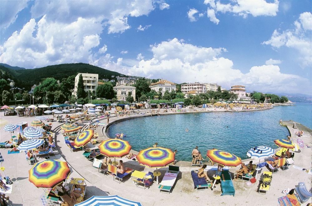 Opatija-beach-cruise