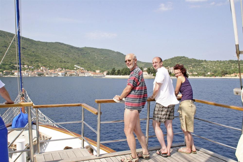 Deck-view-sea-cruise