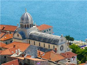 Sibenik-Saint-Jacobs-Cathedral