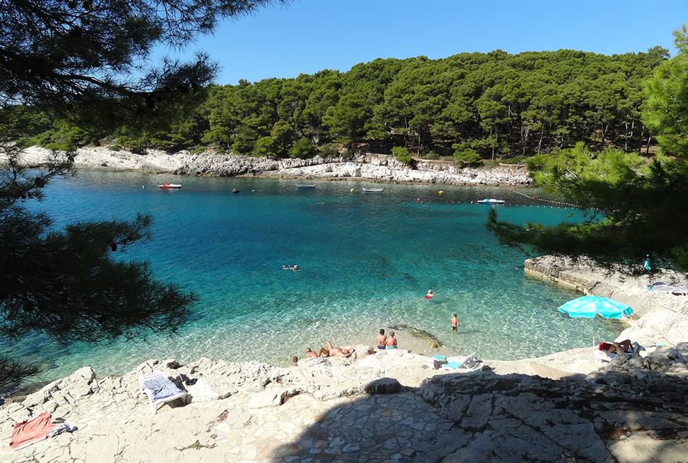 Mali-Losinj-beach