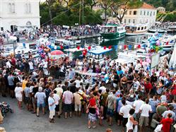 Праздник вина Marinje Zemlje - ostrov Vis Local celebrations / Festivities