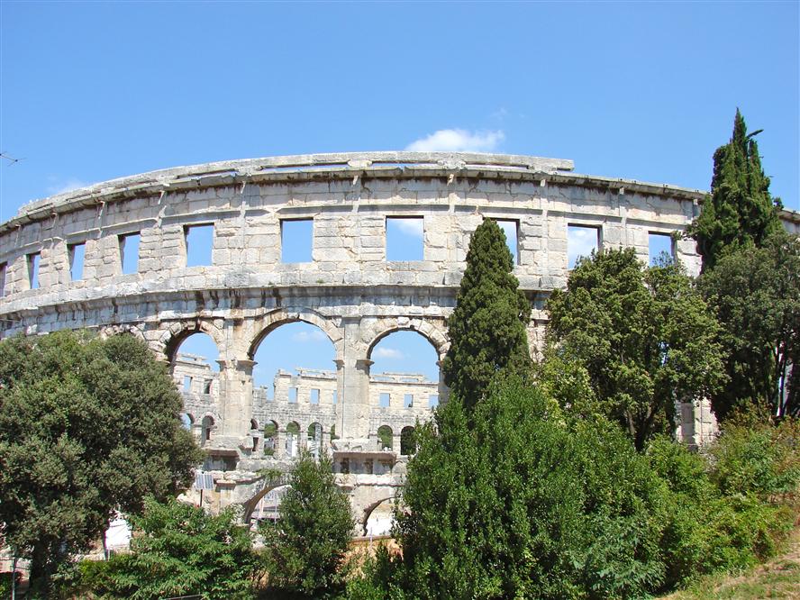 Znamenitosti Pulska arena (amfiteatar) Pula - stvari za raditi Pula