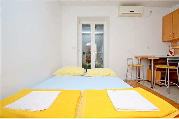 Apartment A1, for 2 persons