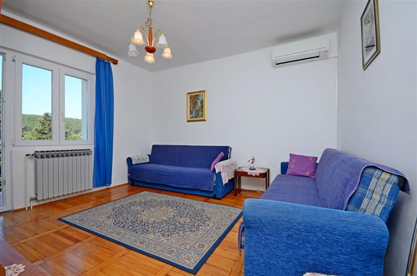 Apartment A1, for 5 persons