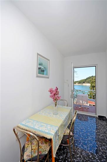 Apartment A1, for 5 persons
