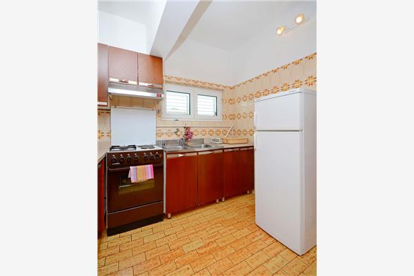 Apartment A2, for 5 persons