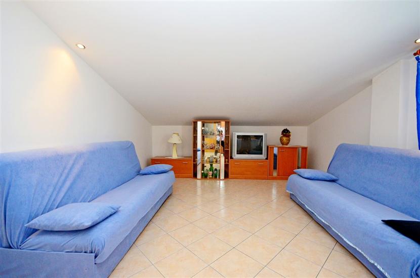 Apartment A2, for 4 persons