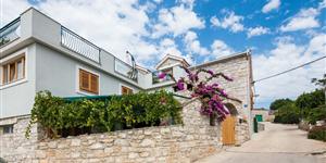 Apartman - Stomorska - otok Solta