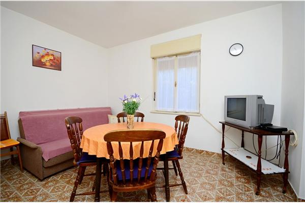 Apartment A2, for 4 persons