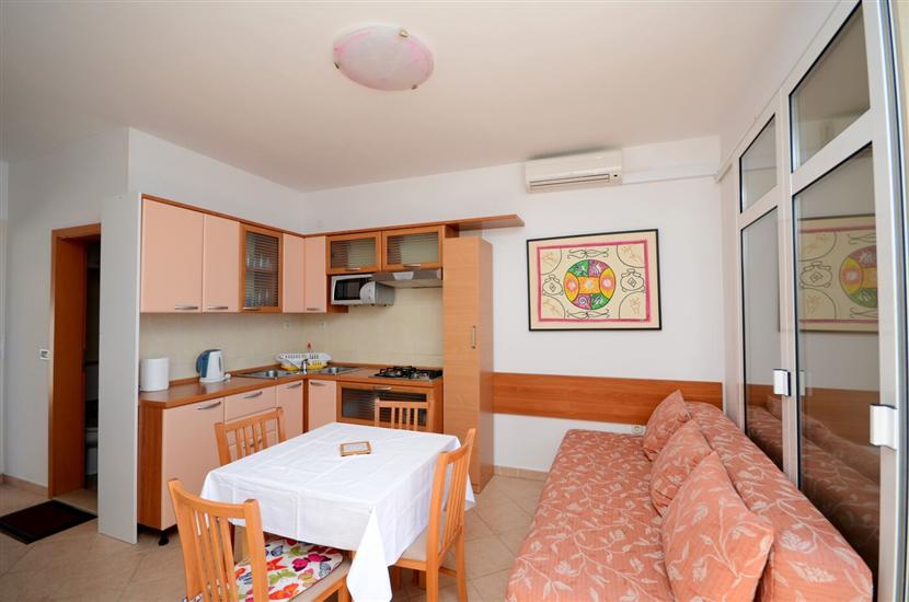 Apartment A3, for 5 persons
