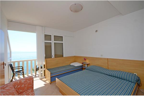 Apartment A3, for 5 persons