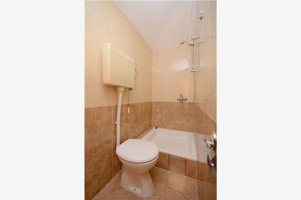 Apartment A4, for 5 persons