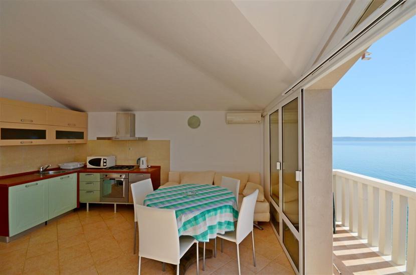 Apartment A4, for 5 persons