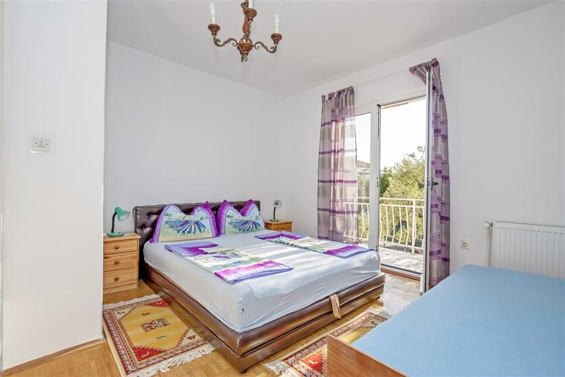 Apartment A1, for 6 persons