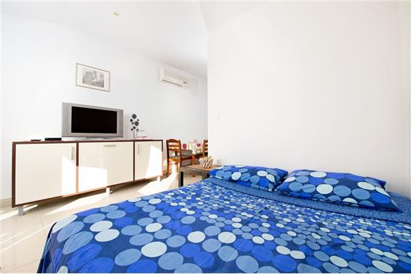 Apartment A4, for 4 persons