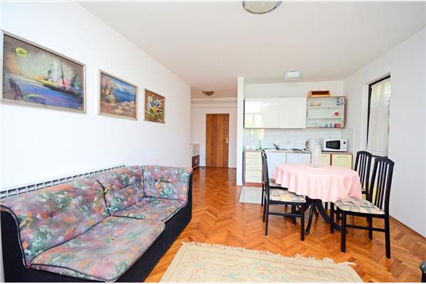 Apartment A1, for 5 persons