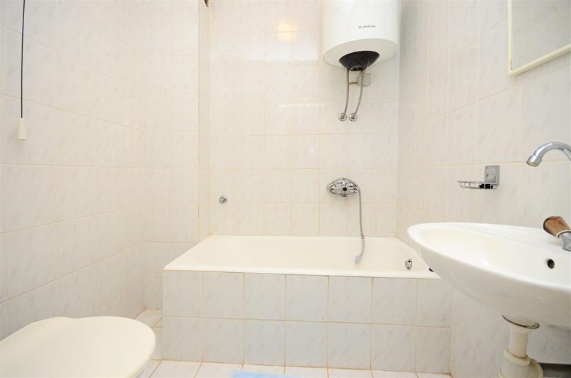 Apartment A1, for 5 persons