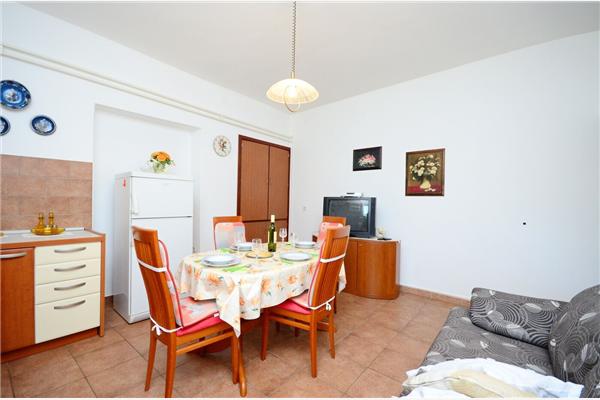 Apartment A4, for 3 persons