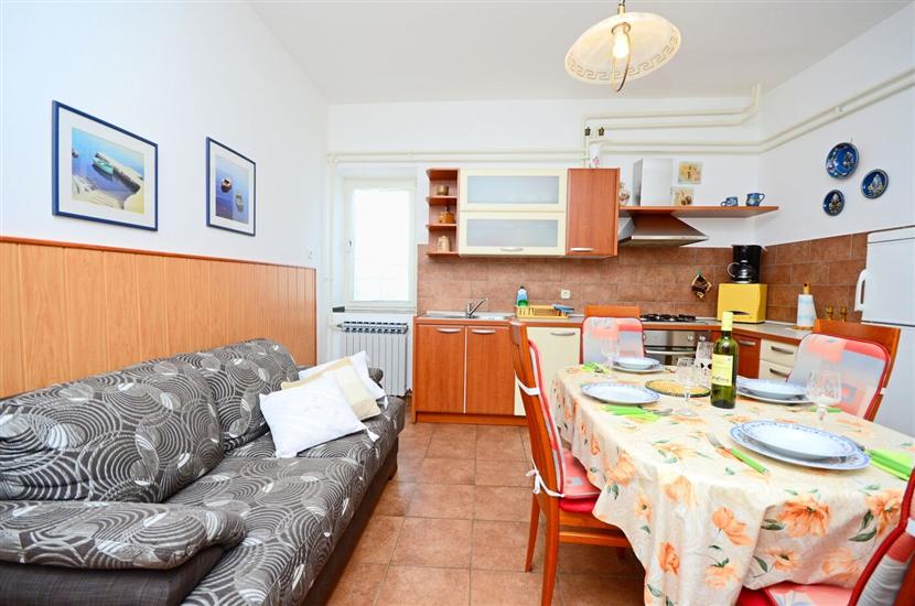 Apartment A4, for 3 persons