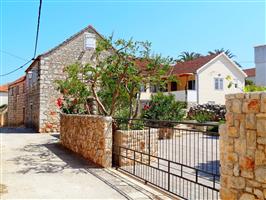 House - Vrboska - island Hvar