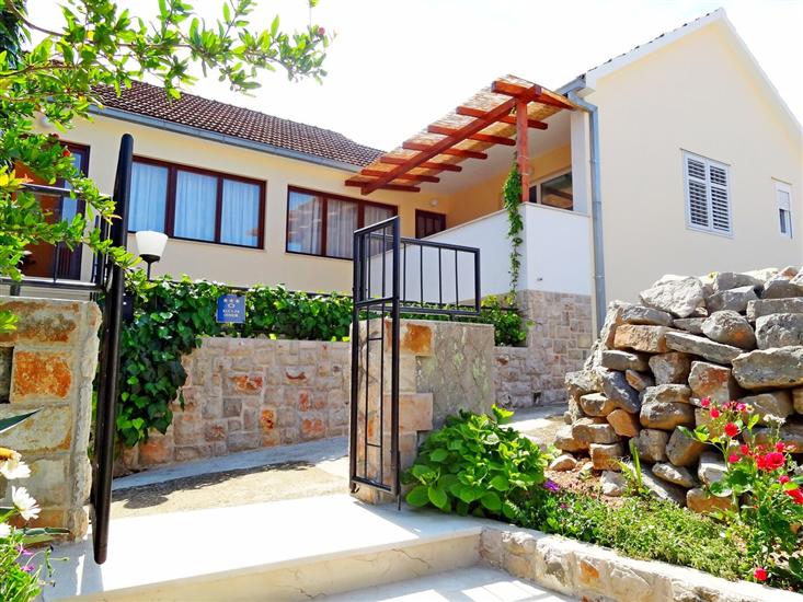 House Lara