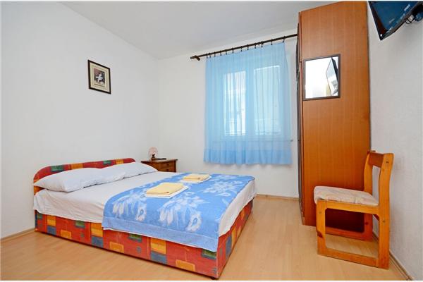 Apartment A7, for 2 persons