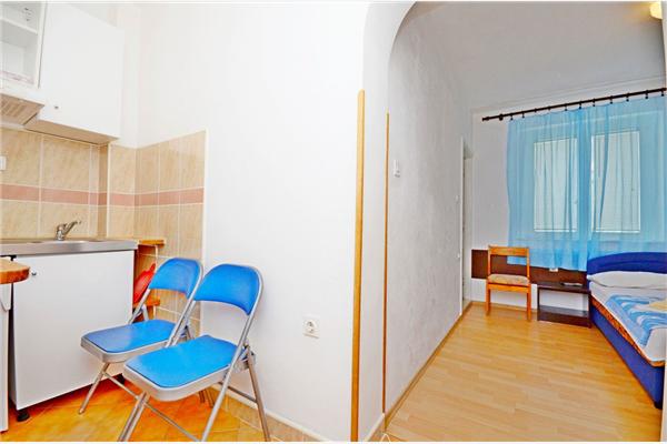 Apartment A8, for 2 persons
