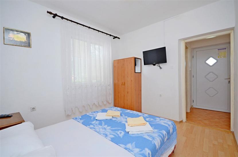 Apartment A9, for 2 persons