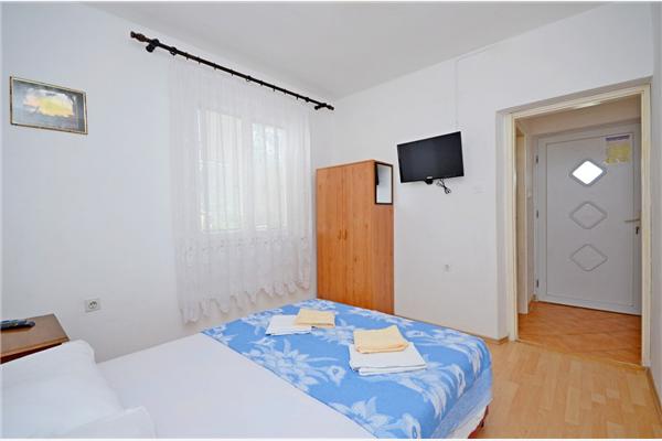 Apartment A9, for 2 persons