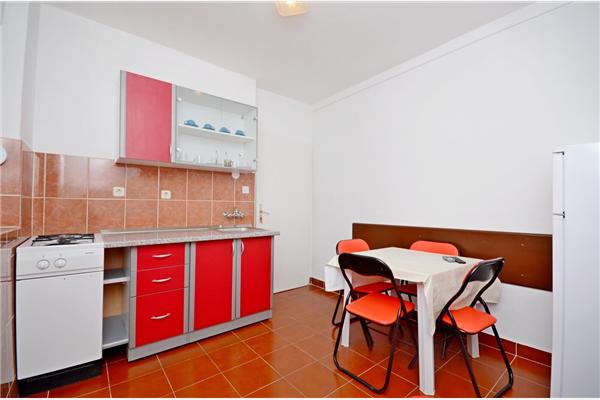 Apartment A4, for 3 persons