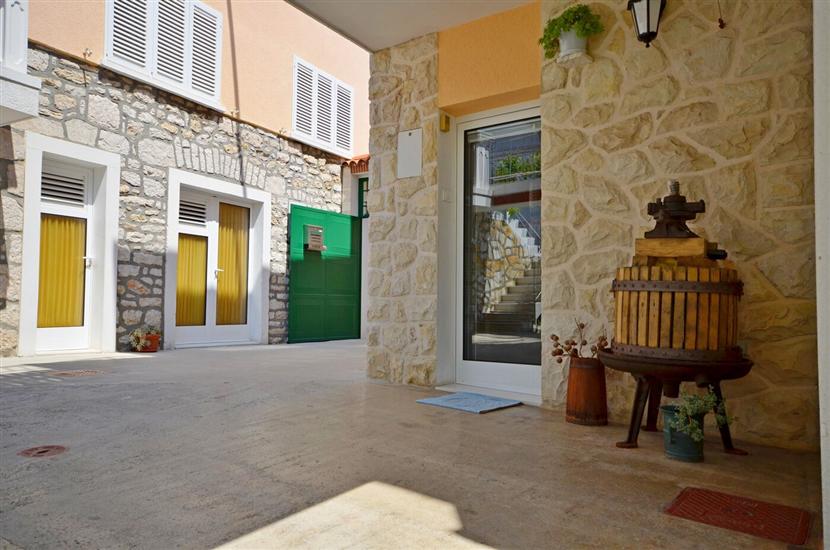 Apartments Konta Vodice City center