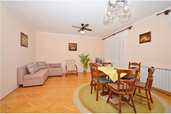 Apartment A1, for 6 persons