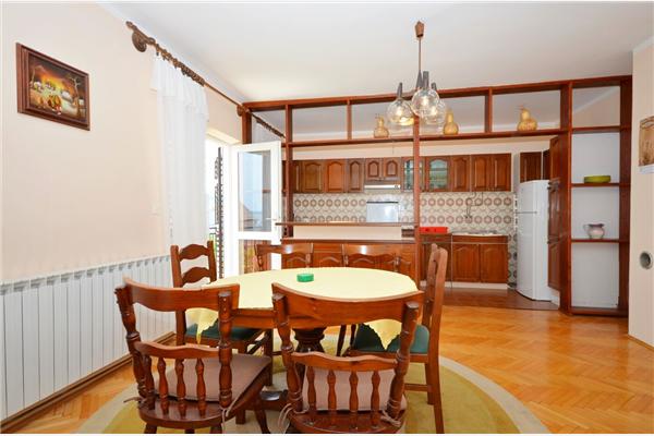 Apartment A1, for 6 persons