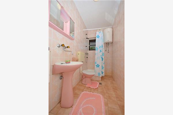 Apartment A1, for 6 persons