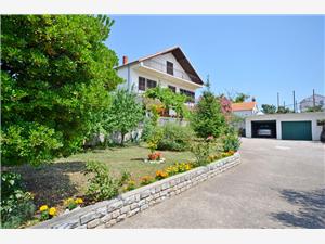 Apartments Marija near Center Vodice, Size 100.00 m2, Airline distance to town centre 100 m