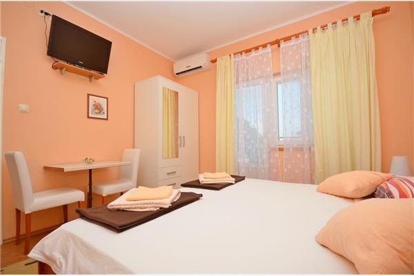 Apartment A2, for 2 persons