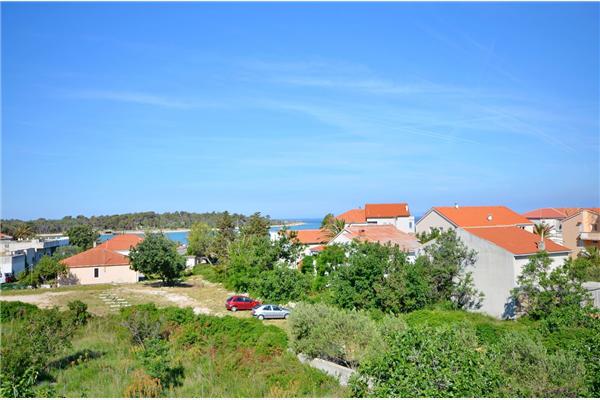 Room S1, for 2 persons